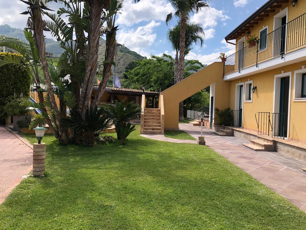 Casa Vacanze Alcantara ガッジ エクステリア 写真