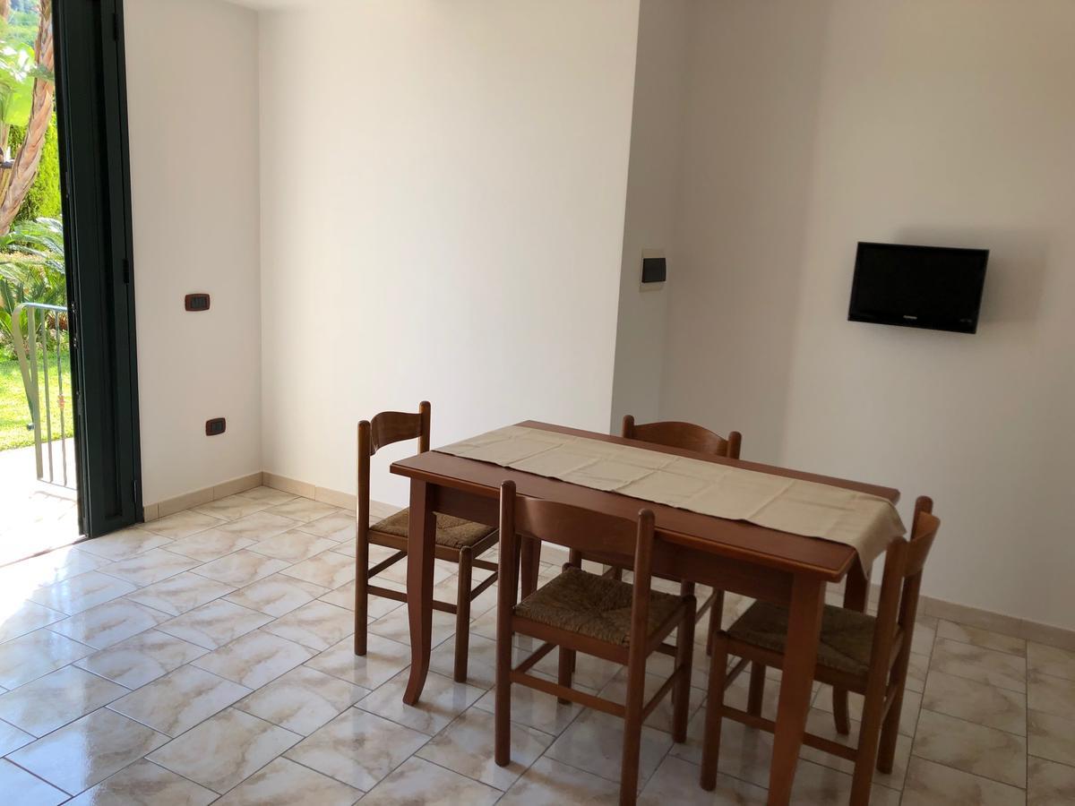 Casa Vacanze Alcantara ガッジ エクステリア 写真